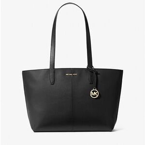Jet Set Medium Tote Bag
